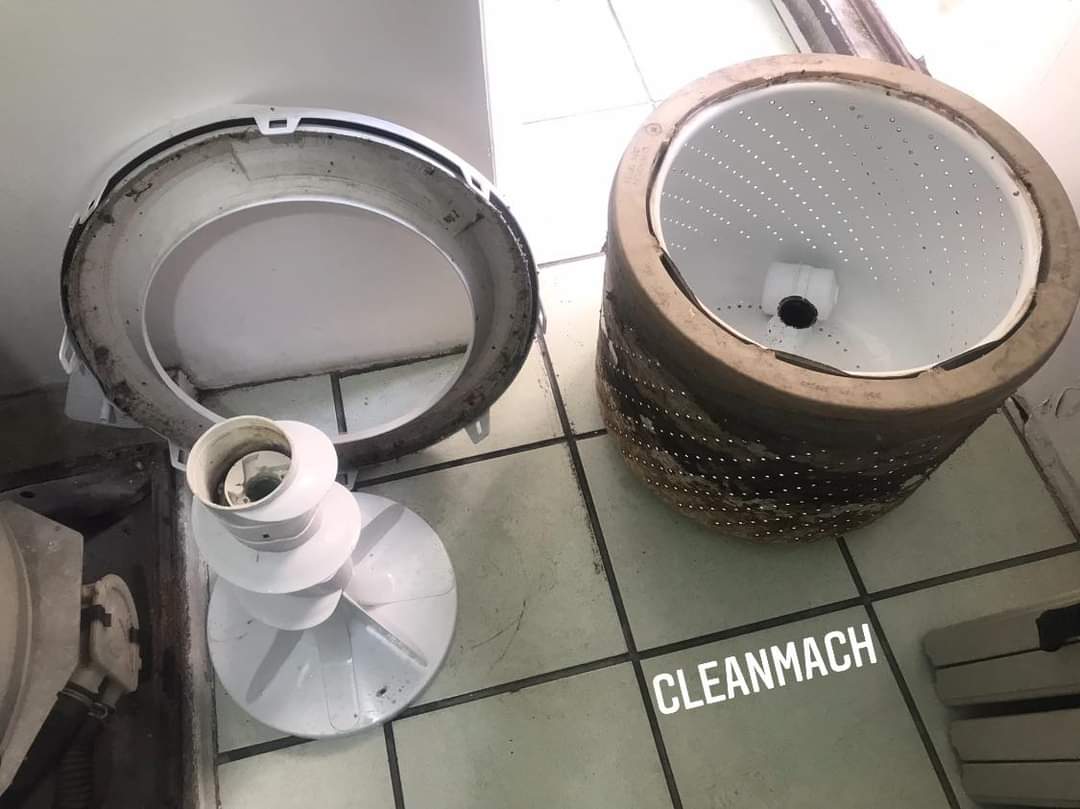 Antes y después de una reparación de lavadora